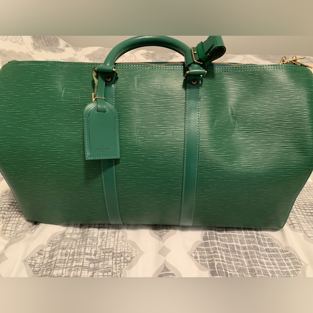 Like new, Epi leather keepall 50
